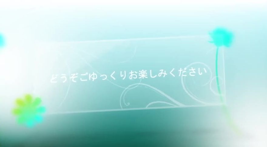 写真がフェードで消え、次の写真が静かに滑らかにフェードインしてくるシーン